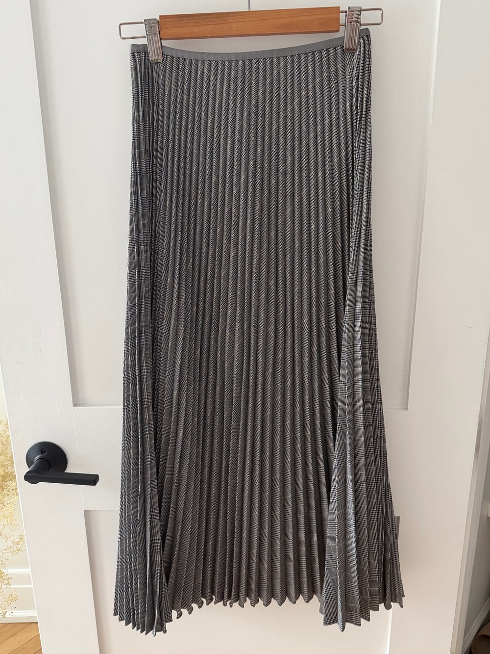 H&M Pleated Gray Plaid Midi Skirt